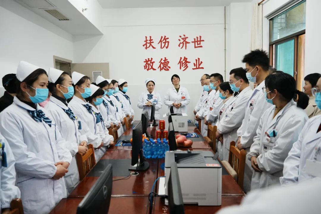 我院呼吸與危重癥醫(yī)學(xué)科搬家啦！