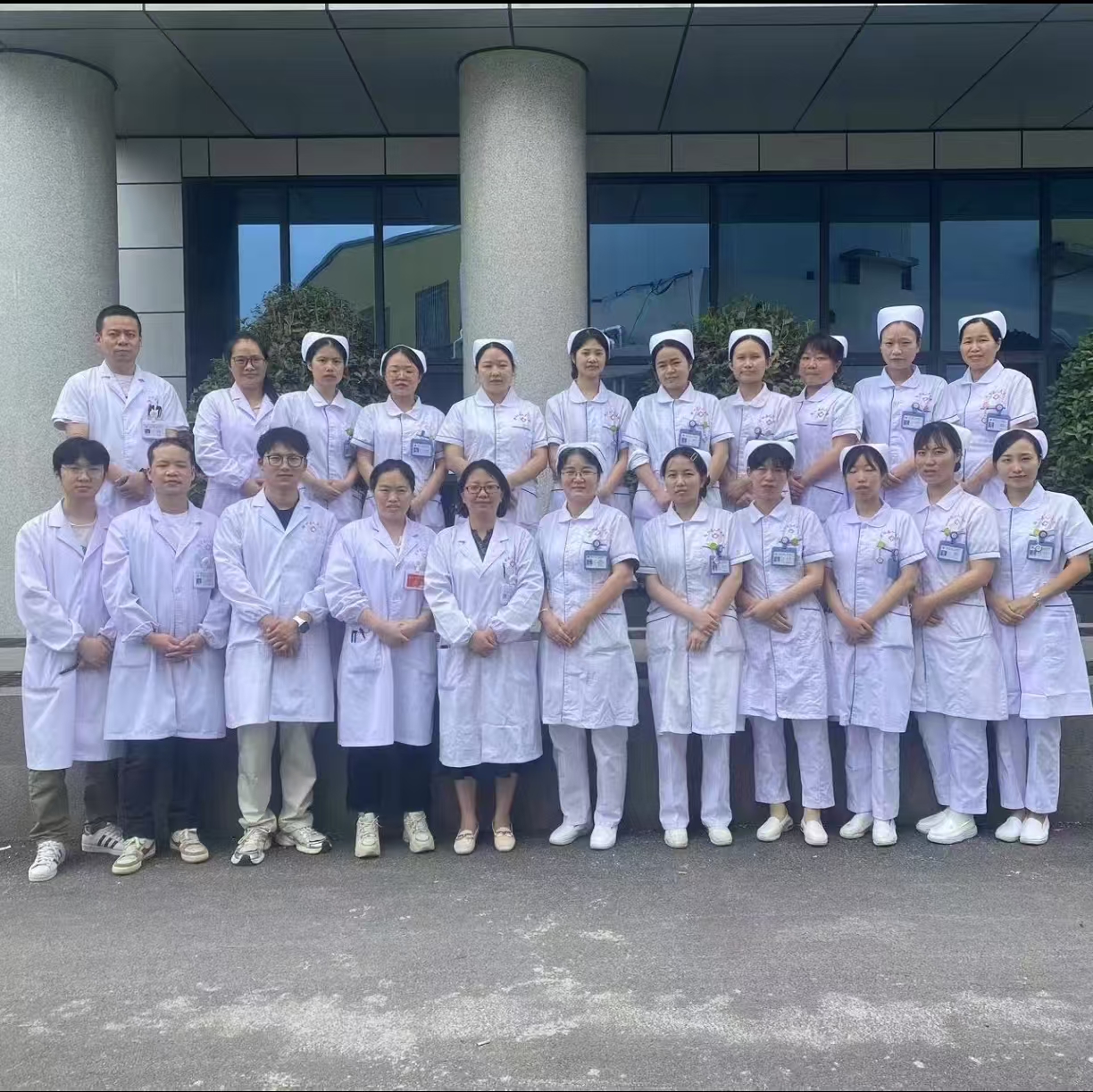 肝病科合照.jpg 肝病科合照.jpg